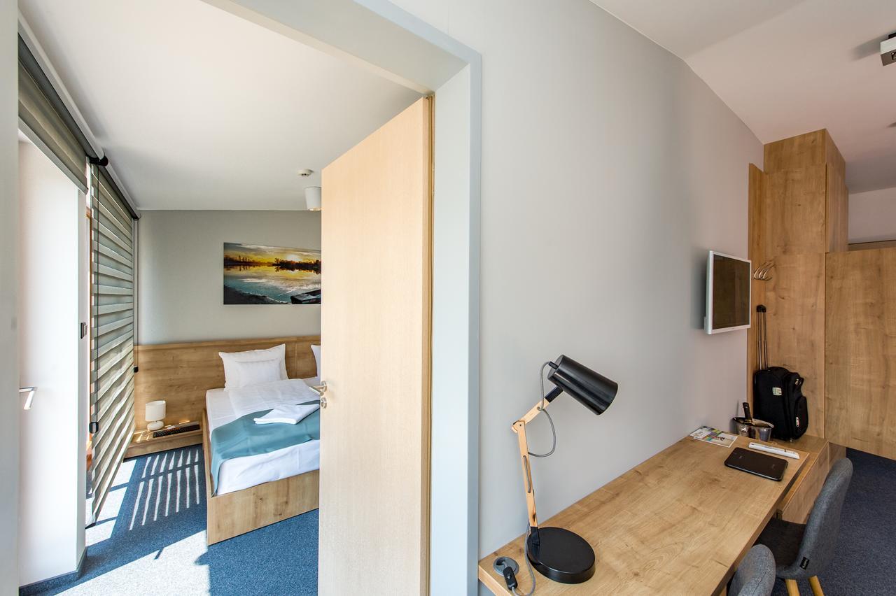 Pilvax Hotel Superior Kalocsa Exteriör bild